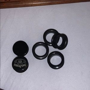 1 set of plugs and 2 sets of tunnels